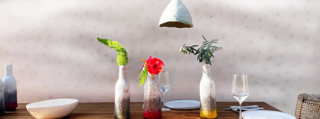 Vase und Weinflasche | 8-Natur