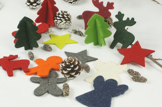 10 x Filzanhänger gemischte Farben - 8-Natur