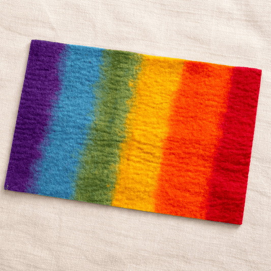 Gefilzte Regenbogen Filzplatte 30 × 40 cm Groß