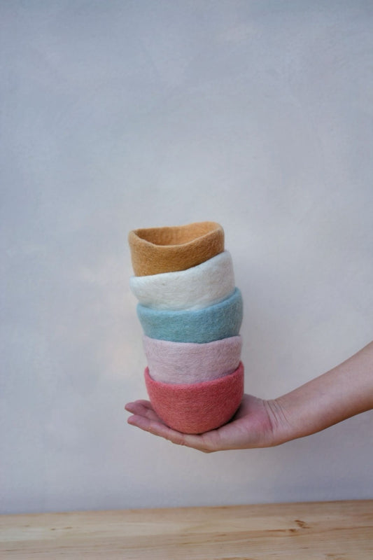 Filzschalen Set – 5 handgefertigte Schalen aus Wollfilz Pastell