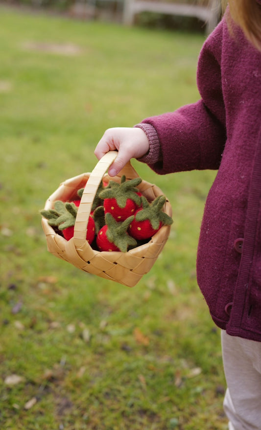 4 Gefilzte Erdbeeren – Spielobst