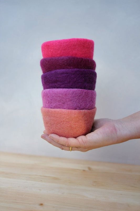 Filzschalen Set – 5 handgefertigte Schalen aus Wollfilz rot