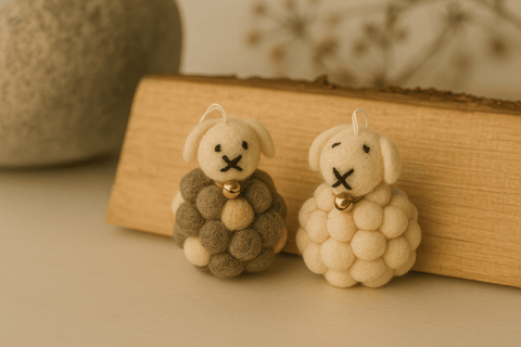 2 Filzschafe im Set – handgefertigt aus reiner Wolle