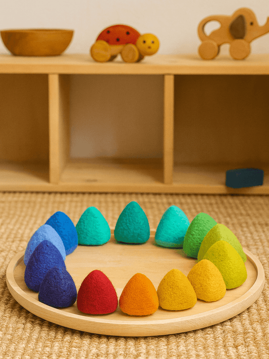 Montessori-Lernspaß: Bunte Filzpyramiden für kreative und motorische Förderung