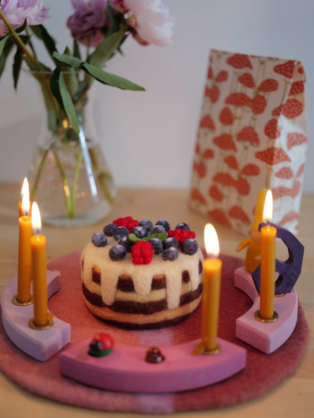 Großer Blaubeere Kuchen aus Filz