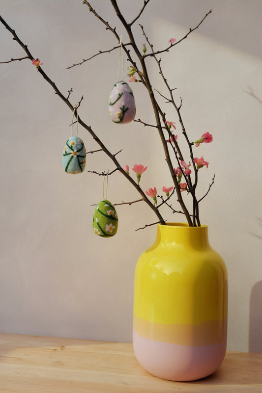 3 Filzeier mit Blumen Pastell