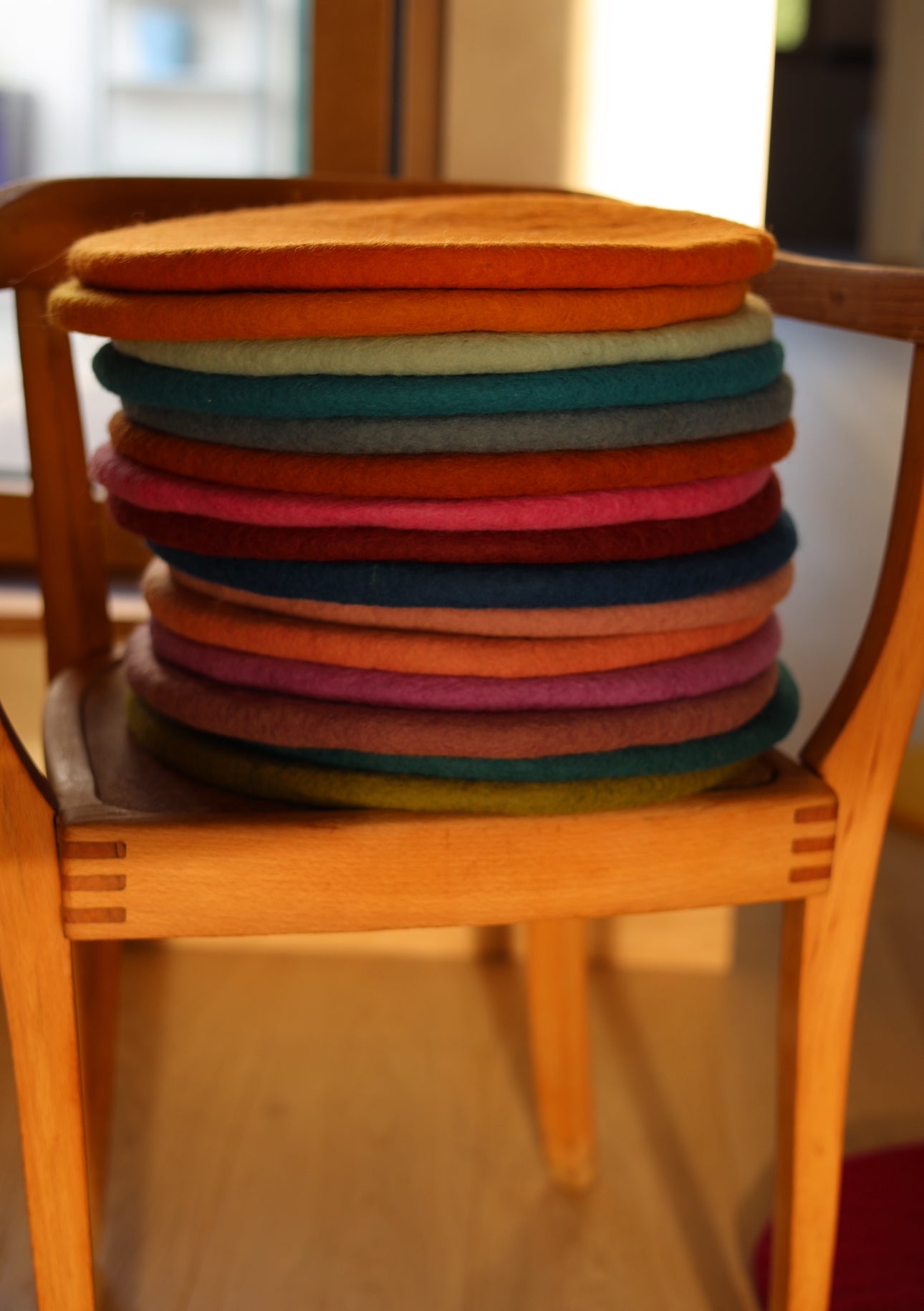 Sitzkissen Filz rund ca.35 cm 100% Wolle als Stuhlkissen Farbe 7