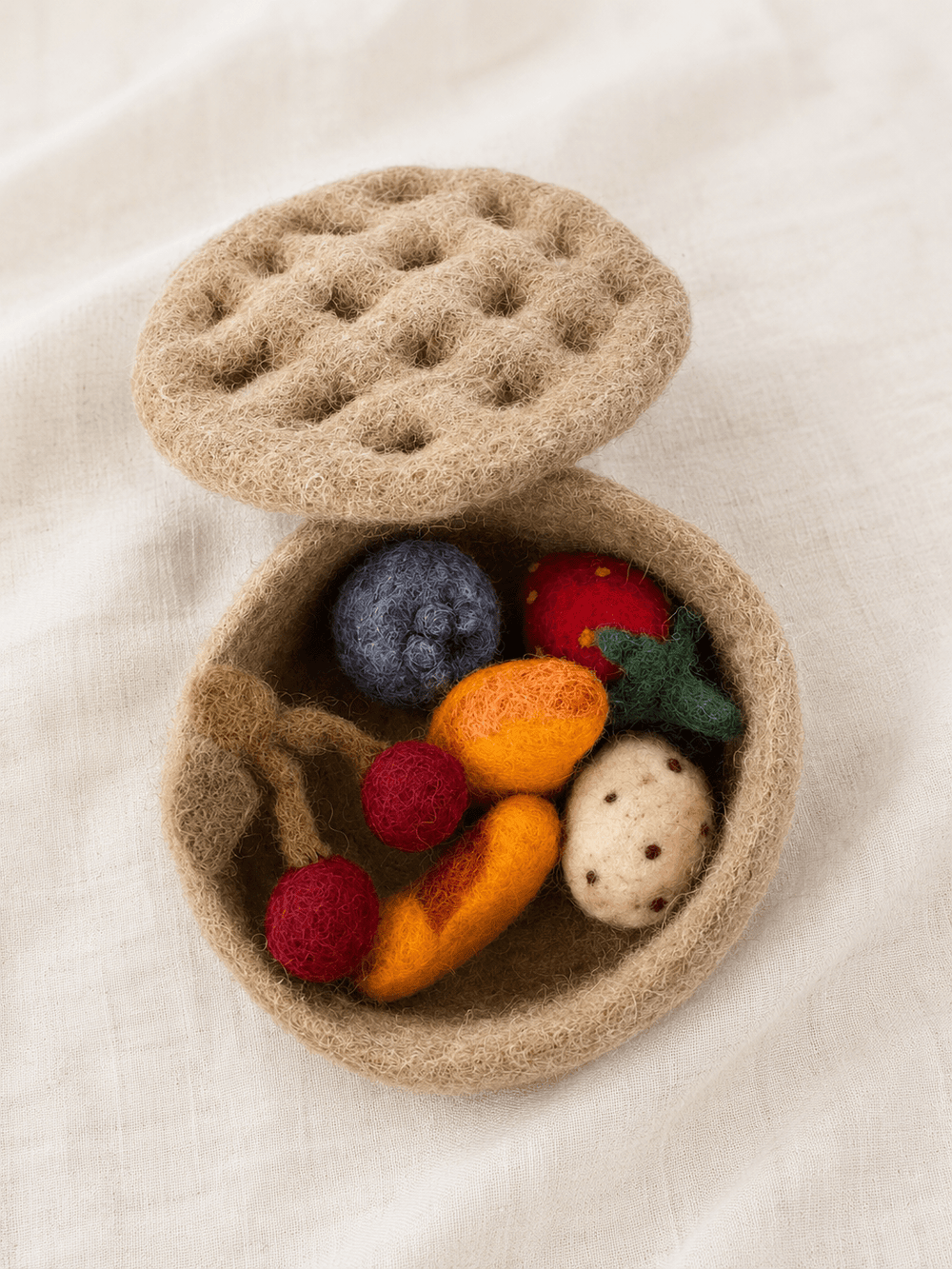 Handgefilzter Obstkuchen aus Filz