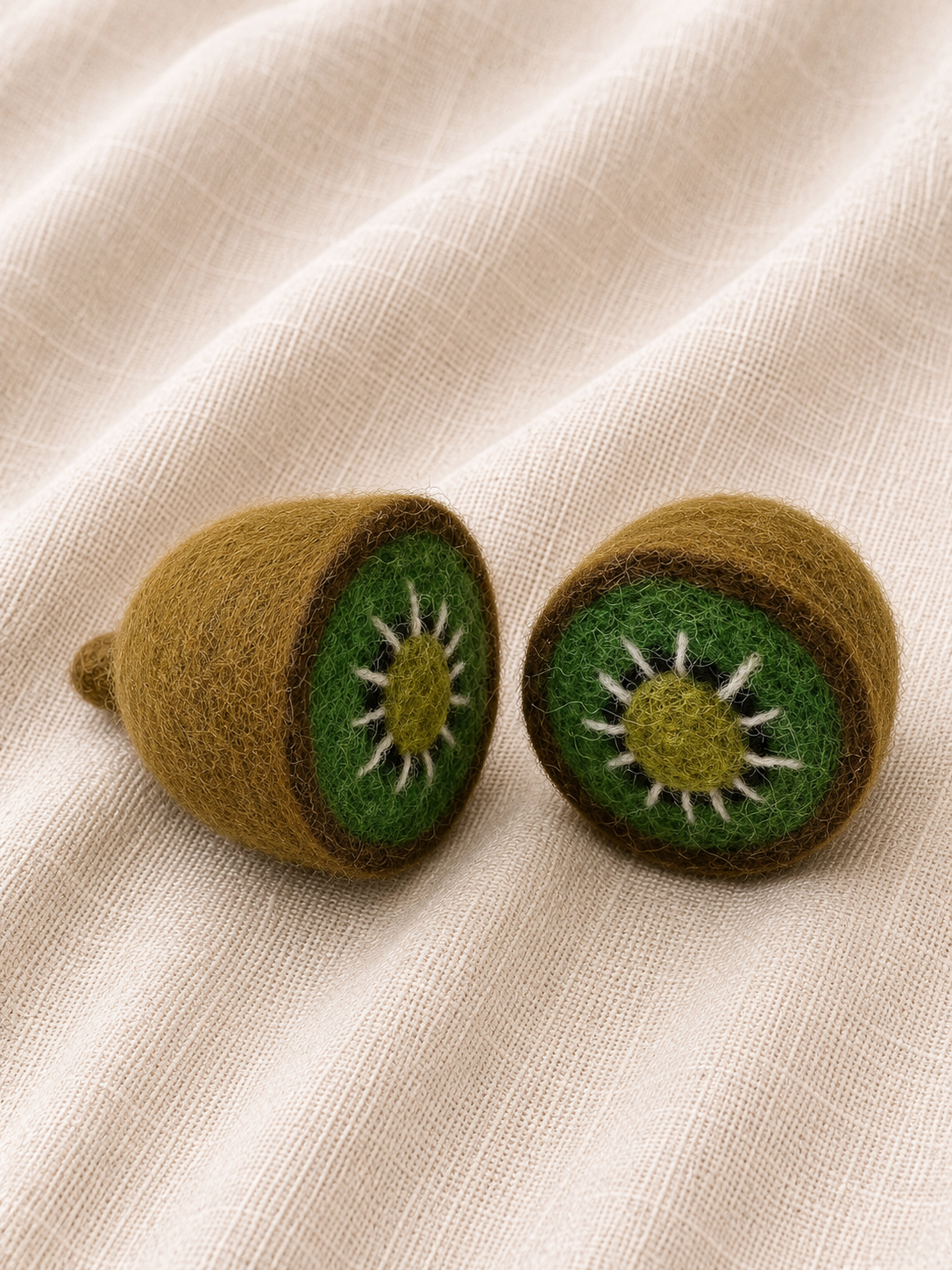 Zwei Kiwi Hälften