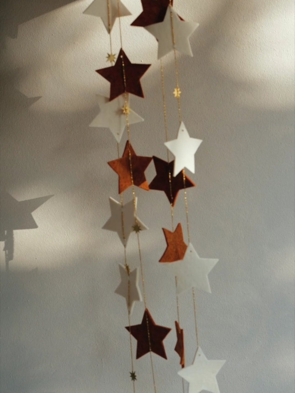 Weihnachtsgirlande zum Selberbasteln – für eine zauberhafte Adventszeit