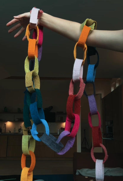 Filzstreifen Bunte DIY-Girlande zum Selberbasteln – Kreativer Deko-Spaß für jeden Anlass 🎉