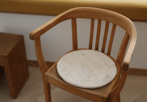 Sitzkissen Filz rund ca.35 cm 100% Wolle als Stuhlkissen Farbe 1 hellgrau weiß