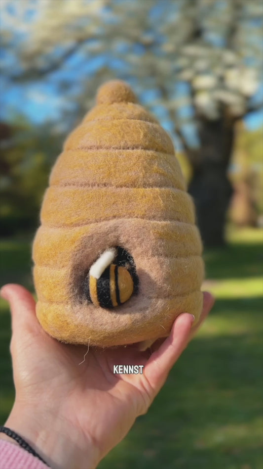Filz Bienenhaus mit 5 Bienen – Handgemachtes Spielzeug für fantasievolles Spielen 🐝🌿