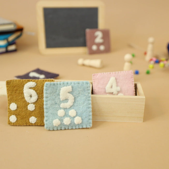 Montessori Zahlen spielerisch lernen - 8-Natur