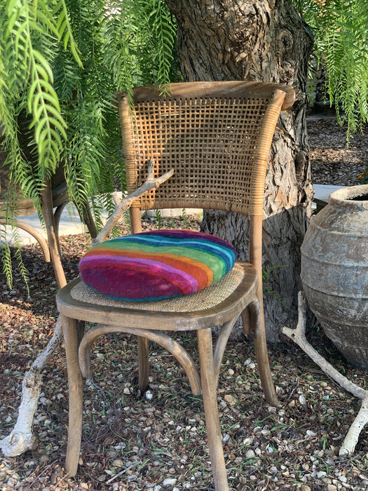 Rundes Stuhlkissen aus 100% reinem Merinofilz in Regenbogen dick Ca. 35 cm Durchmesser für Designerstühle, Bänke und Stühle - 8-Natur