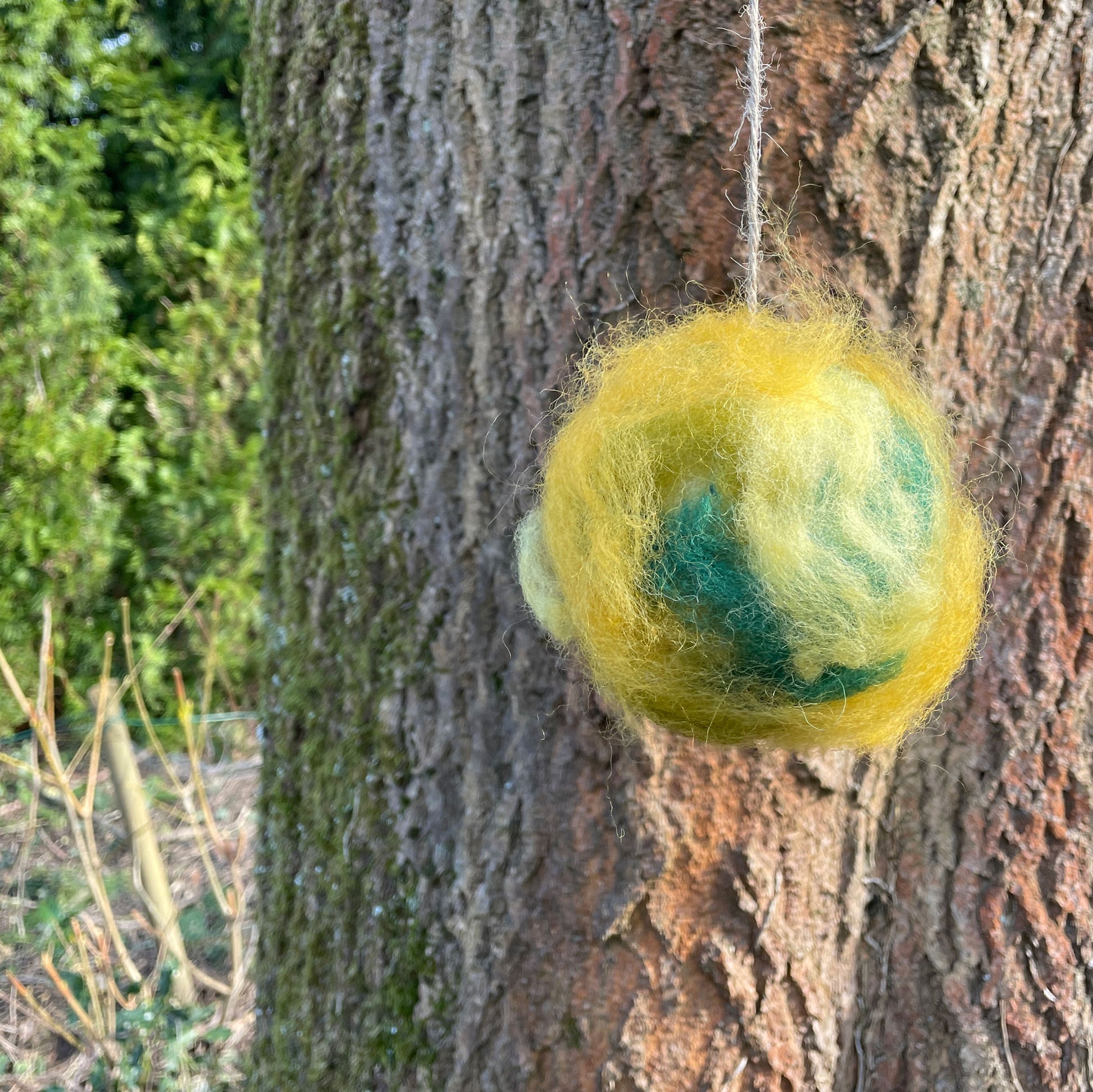 Vogelnestkugel aus Filz in blau - 8-Natur