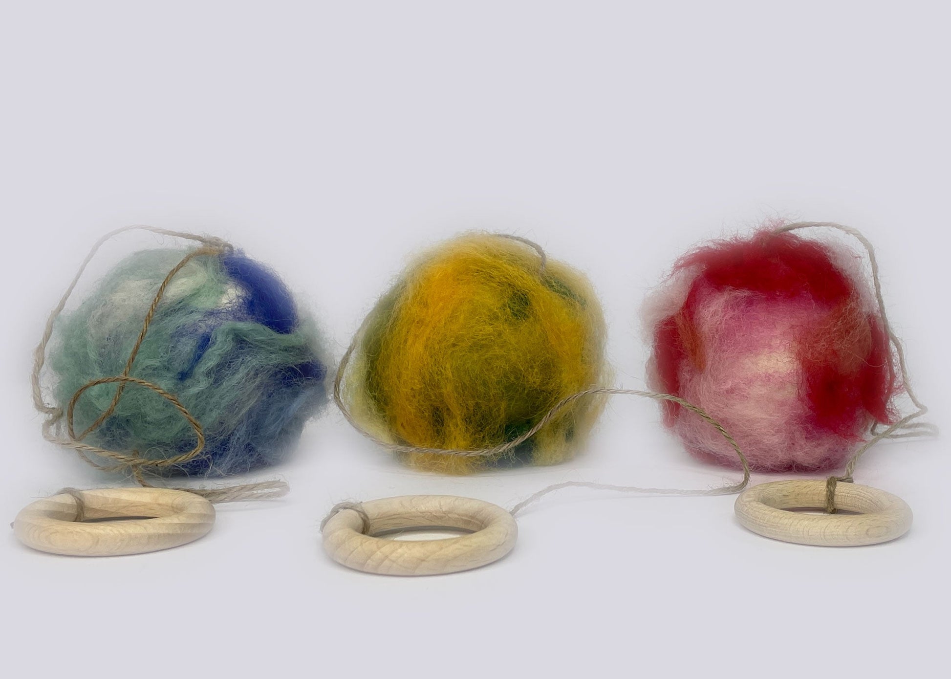 3x Vogelnestkugeln blau,gelb,rot - 8-Natur