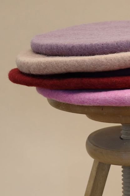 Sitzkissen Filz rund ca.40 cm 100% Wolle als Stuhlkissen Farbe 54 Moos grün - 8-Natur