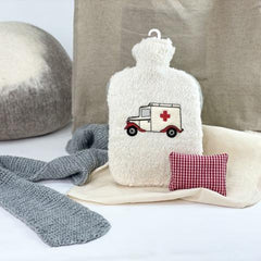 Wärmflasche Krankenwagen mit Kräutereinleger